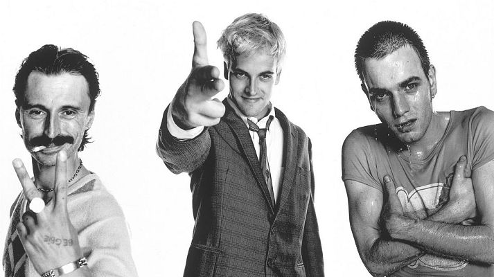 ss2870036   photograph of ewan mcgregor as renton jonny lee miller as sick boy from trainspotting available in 4 sizes framed or unframed buy now at starstills  16068  08655