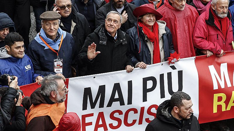 La izquierda italiana marcha en Roma contra el auge del fascismo y el racismo