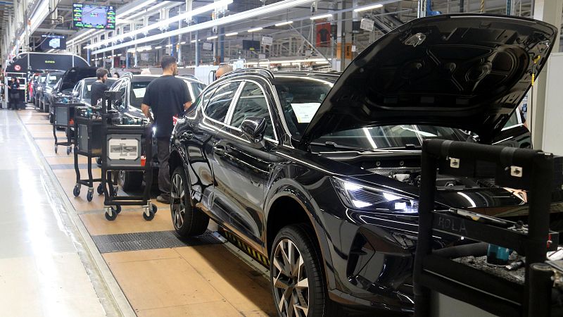 Catalunya manté el rècord d'ocupació tot i destruir 2.555 llocs de treball al novembre