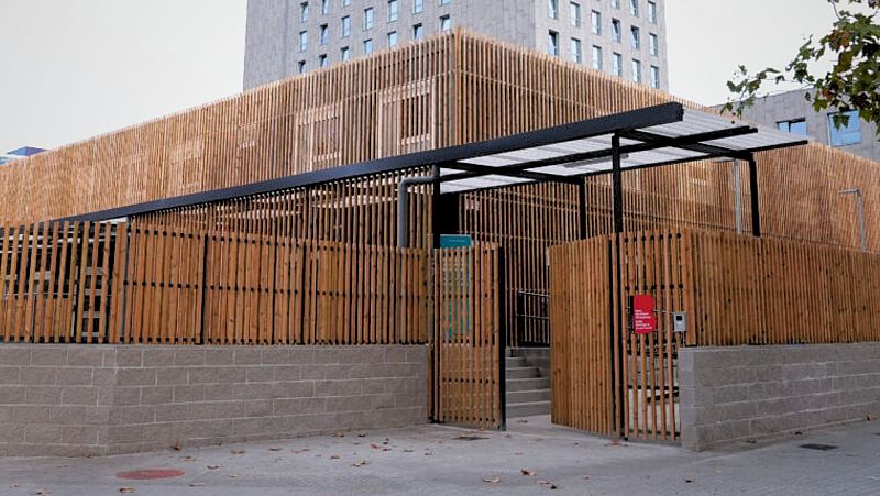 Barcelona activa l'Operaci Fred per atendre persones sense llar