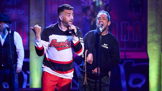 Langui y Gitano Antn, de La Excepcin, cantan en La Revuelta 4/12/25