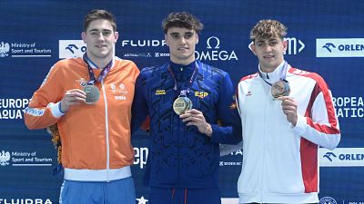 Carles Coll confirma su poderío con el oro en los 200 braza del Europeo de piscina corta