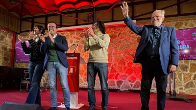 El expresidente extremeo, Juan Carlos Rodrguez Ibarra, y el candidato socialista, Miguel ngel Gallardo