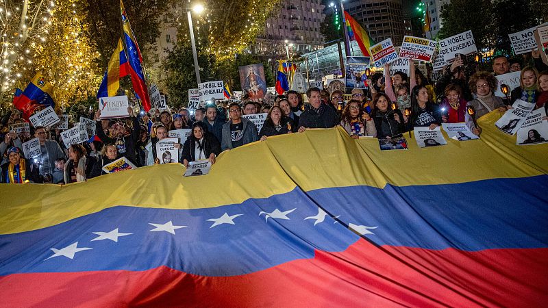 La comunidad venezolana en España sale a la calle en apoyo de María Corina Machado días antes de que recoja el Nobel