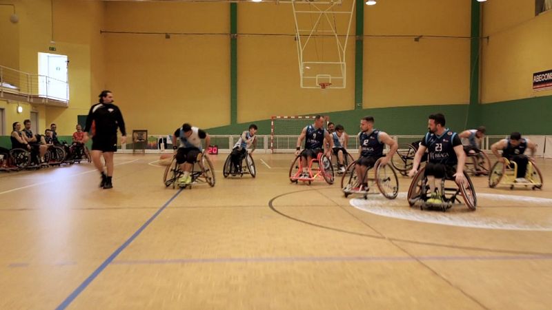 Basketmi Ferrol: cuando el baloncesto ense�a a vivir