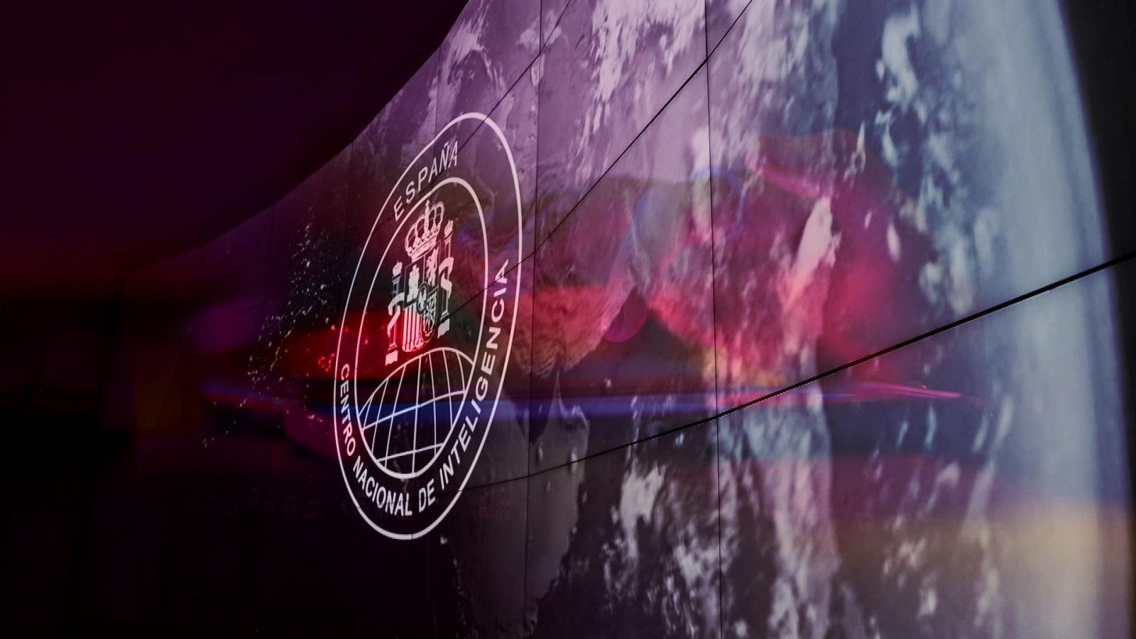 'Documentos TV' estrena 'Amenazas híbridas, el enemigo en la sombra' | Ver