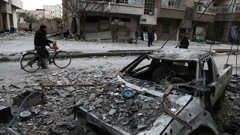Putin ordena una "tregua humanitaria" en la región siria de Guta Oriental desde el martes