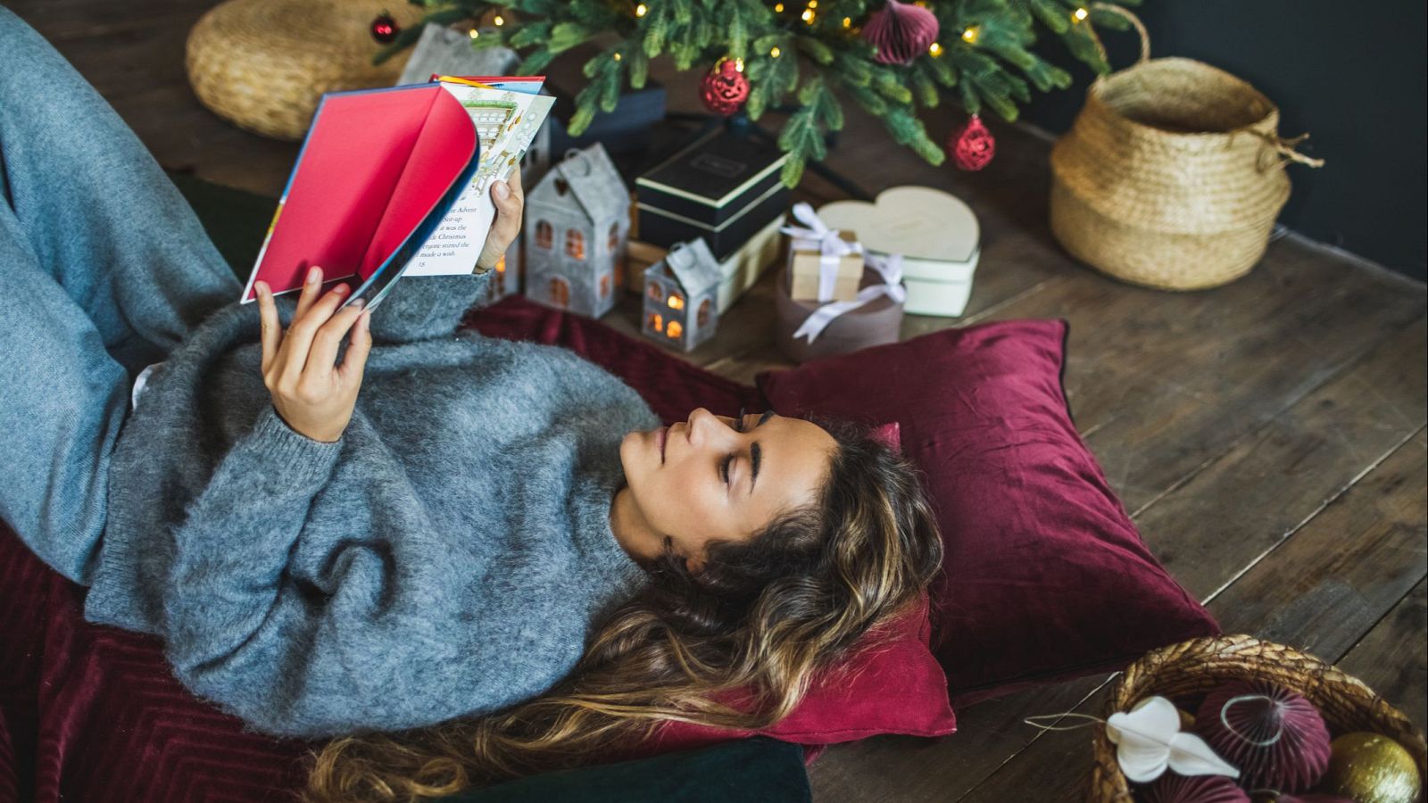 Nueve vidas de novela para regalar esta Navidad