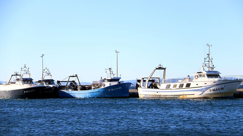 Sortir a mar sense permís: els pescadors es planten davant les quotes de pesca