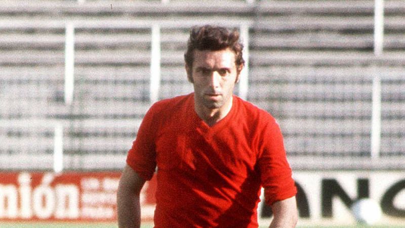 El mundo del fútbol llora la muerte de 'Quini'