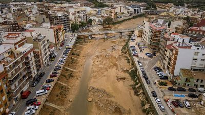 Las comunicaciones de los bomberos evidencian que les ordenaron retirarse del barranco del Poyo a las 14:42h