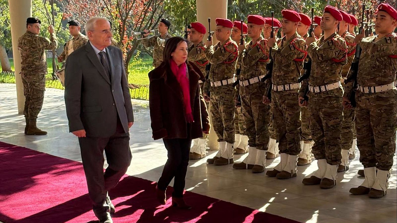 Margarita Robles visita las tropas españolas en Líbano - Diario 24 | Ver