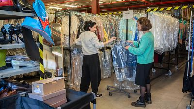 RTVE dona gairebé 900 peces de roba per a fer costat a famílies necessitades