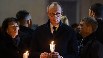 Merz recuerda a v�ctimas del atentado de Magdebrgo y a los "h�roes" que prestaron ayuda