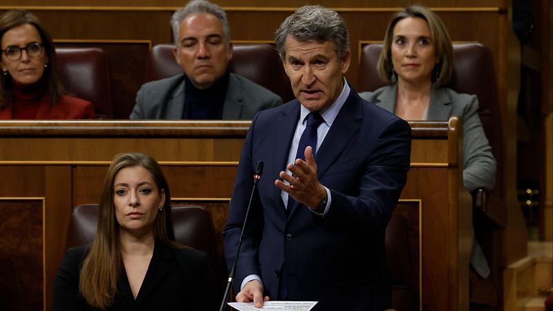 La oposición insta a Feijóo a entregar a la jueza de la dana la conversación íntegra con Mazón