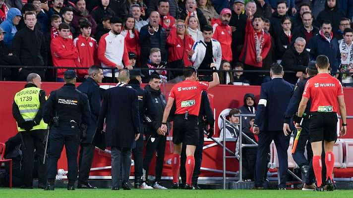 Incidentes en le partido Sevilla - Betis