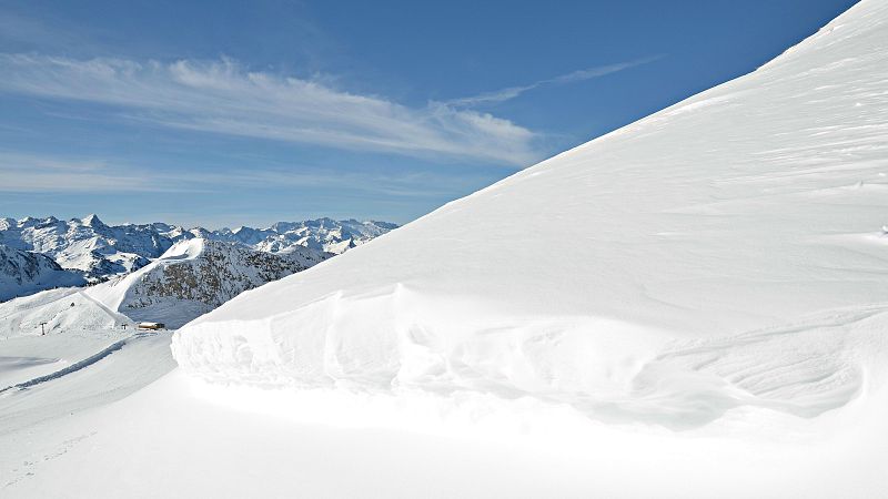 Claves para evitar aludes de nieve en la montaña: informarse, equiparse y moverse con precaución