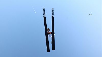 Domen Prevc, en la prueba de saltos de esqu� de los Cuatro Trampolines en Oberstdorf