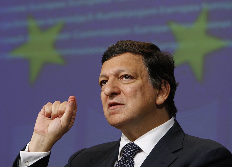 Barroso anuncia cambios legislativos para "inyectar credibilidad a la economía europea"