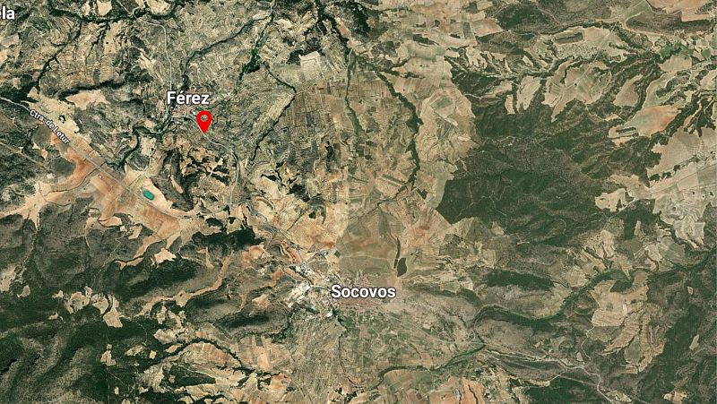 Una macrofiesta 'rave' de A�o Nuevo concentra a miles de personas a orillas del pantano del Cenajo, en Albacete