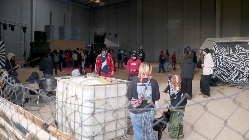 Rave il·legal des de Cap d'Any en una nau abandonada de la Sénia