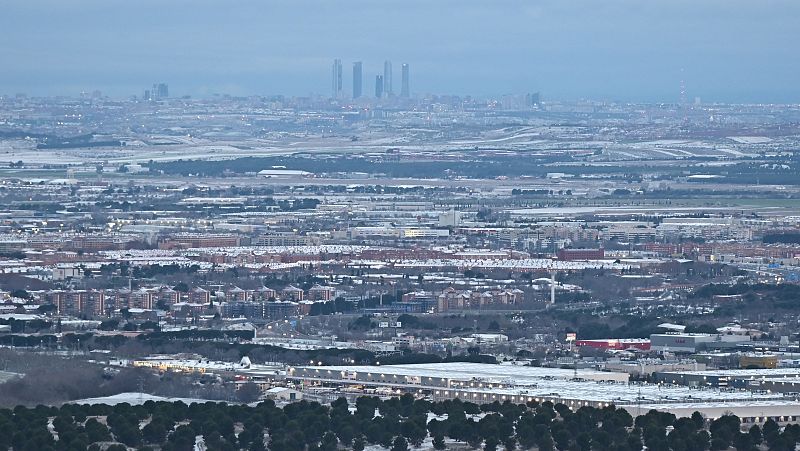 La borrasca Francis trae nieve, lluvia y temperaturas gélidas a la tarde de Reyes y afecta a las carreteras