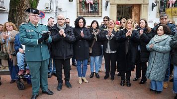 Concentraci�n en Quesada en respulsa por la muerte de una vecina