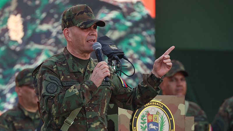 De Ch�vez a Maduro: del Ej�rcito como s�mbolo revolucionario a los grupos civiles armados para resistir en el poder