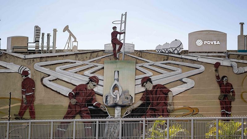 Trump firma una orden de emergencia para proteger en EE.UU. las ventas del petróleo de Venezuela