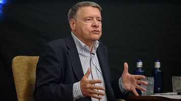 El exministro de Administraciones P�blicas, Jordi Sevilla, participa este martes en un debate econ�mico, dentro de los encuentros Di�logos para el Desarrollo que se celebran en Bilbao