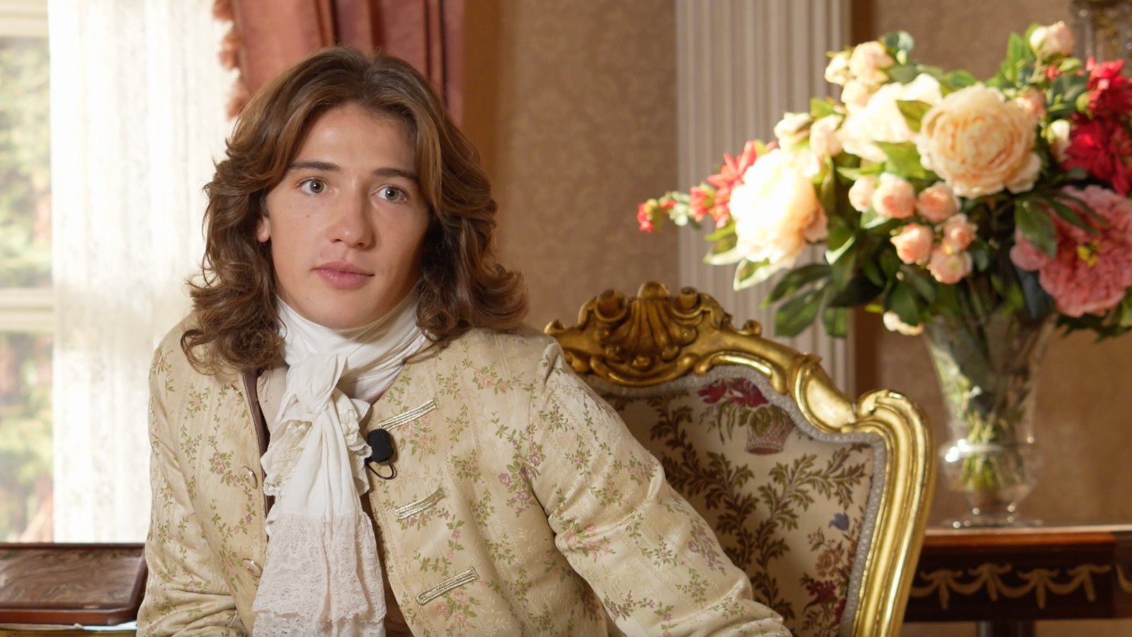 Leonardo e Irene reaccionan a las noticias de su boda