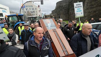 Centenares de agricultores toman las calles de Lugo con sus tractores para protestar contra el acuerdo con Mercosur