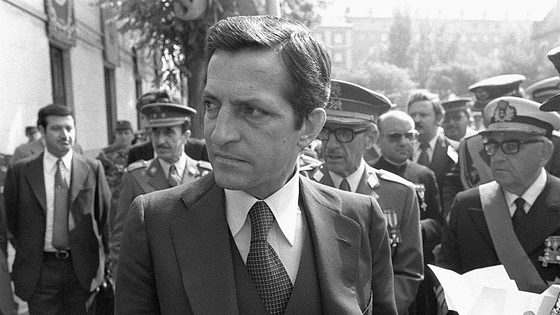 La ministra de Igualdad recibe a la mujer que denunció agresiones sexuales de Adolfo Suárez