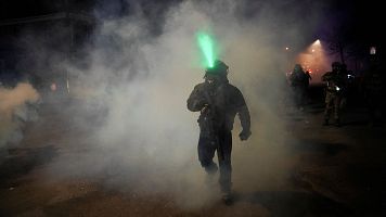 Un agente de ICE dispara en la pierna a una persona en Mine�polis al intentar arrestarlo