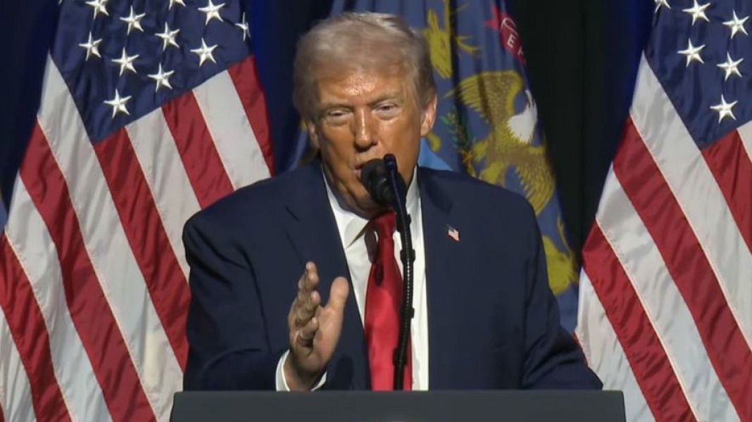 El presidente de Estados Unidos, Donald Trump, hablando en el Club Econ�mico de Detroit (EE.UU.).