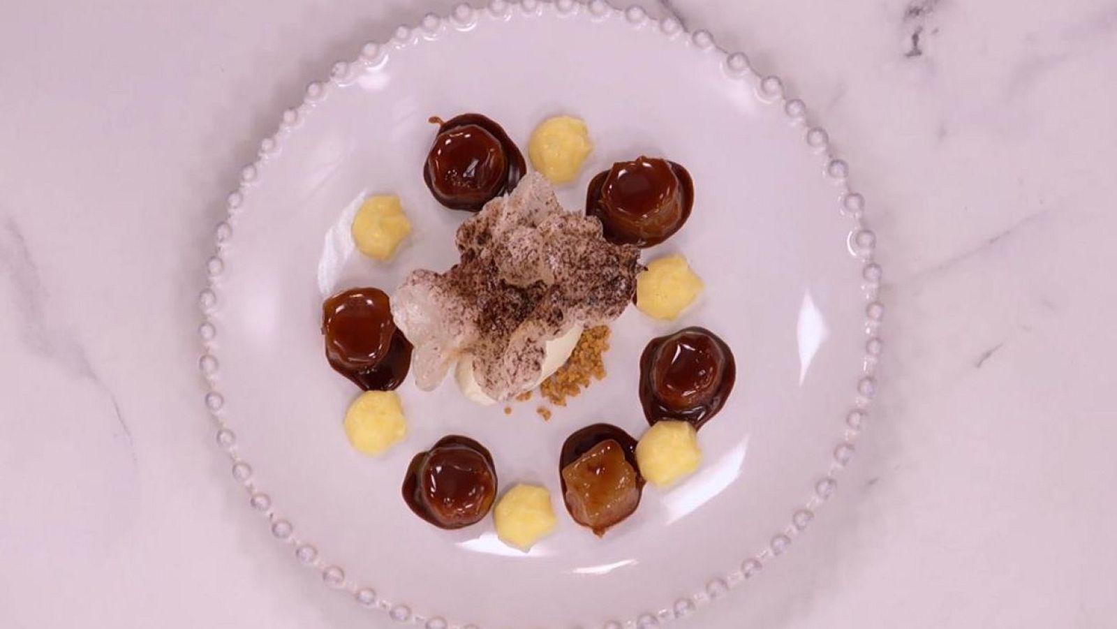 Receta de �oquis de tend�n de Javier Est�vez de 'Top Chef: dulces y famosos'