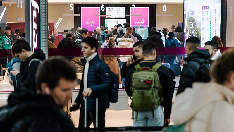 M�s de 200 trenes afectados este lunes por la suspensi�n del tr�fico entre Madrid y Andaluc�a tras el accidente de Adamuz