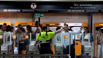 Adif mantiene suspendida la circulaci�n de trenes de Rodalies en toda Catalu�a tras el accidente en G�lida