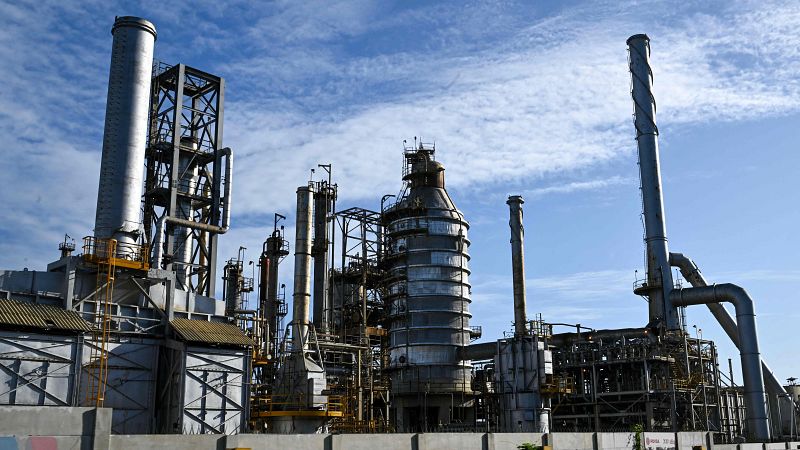 El Gobierno de Venezuela planea abrir completamente la producci�n petrolera al sector privado