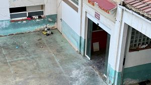 El lloc on va tenir lloc el crim d'una dona a l'Hospitalet de Llobregat. (ACN | Jordi Pujolar)