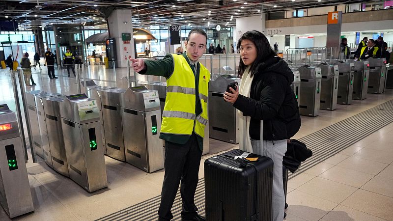 Nova jornada de talls, restriccions i indignaci� a Rodalies