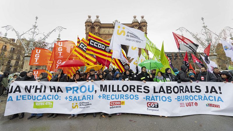 Manifestació dels sindicats educatius per exigir millores