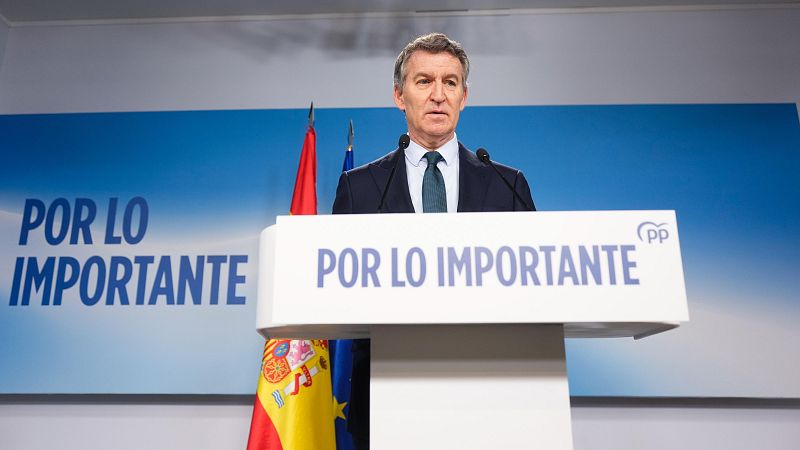 Feijóo cree que Sánchez usa a Puente de "cortafuegos" y le exige comparecer "ya" en el Senado: "El país está colapsado"