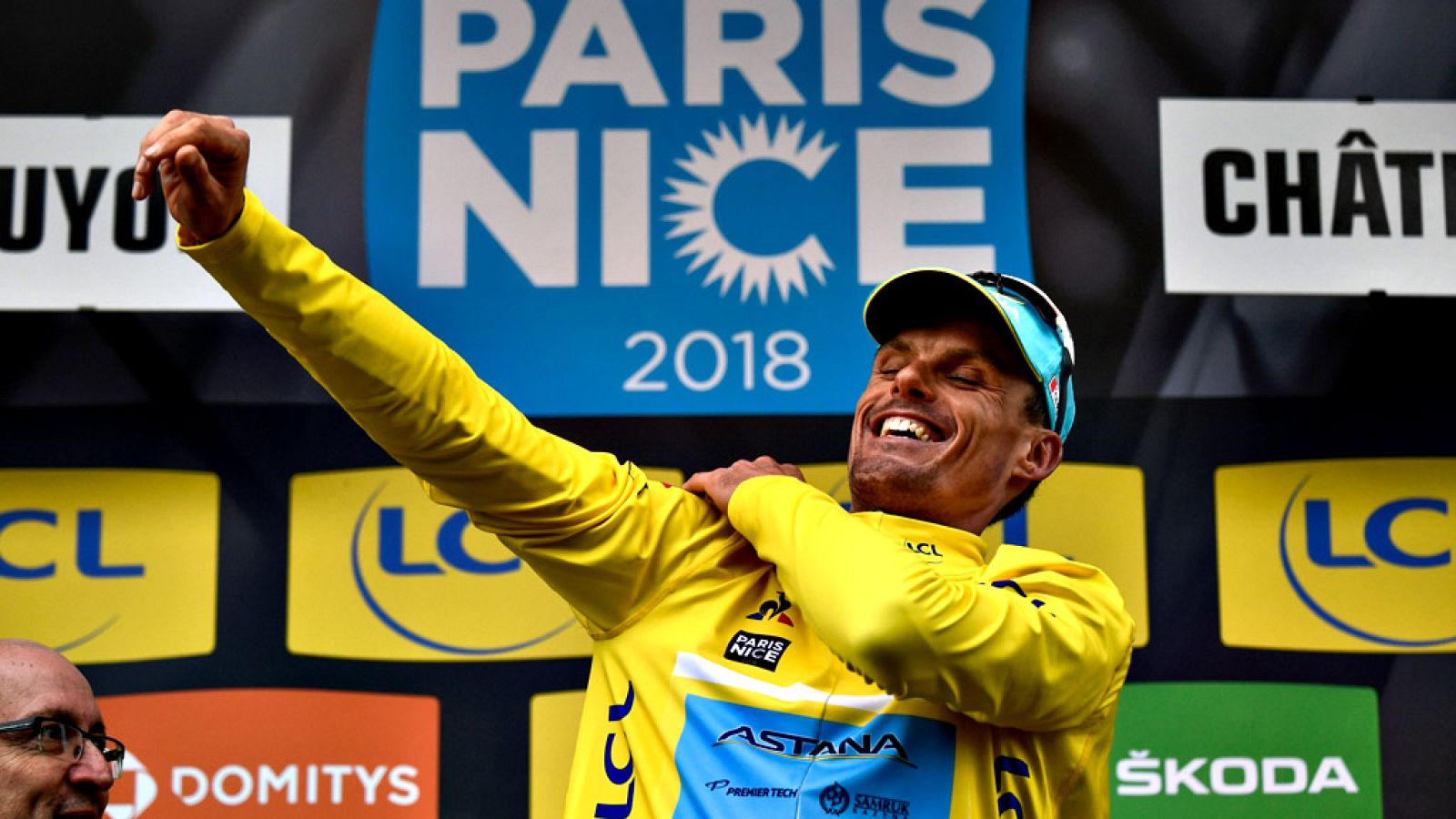 Tras la fatiga de la jornada finalizada en Châtel-Guyon, el murciano Luis León Sánchez ha podido mantener el liderato de la París-Niza en la contrarreloj de Saint Etienne. La victoria se la ha llevado el favorito, Wout Poels (Sky), con un tiempo de 2