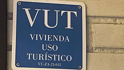 Cartel de vivienda de uso tur�stico en el Casco Viejo en Zaragoza
