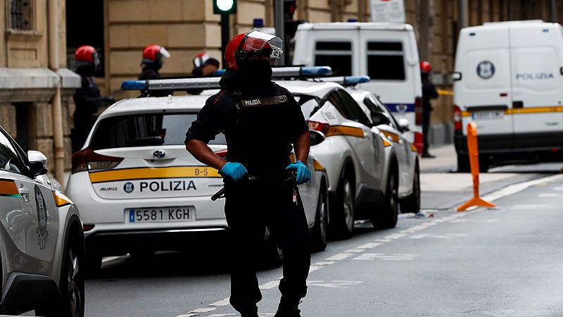 La Ertzaintza detiene a una mujer de 55 años en Bilbao acusada de matar a su pareja, un hombre de 67