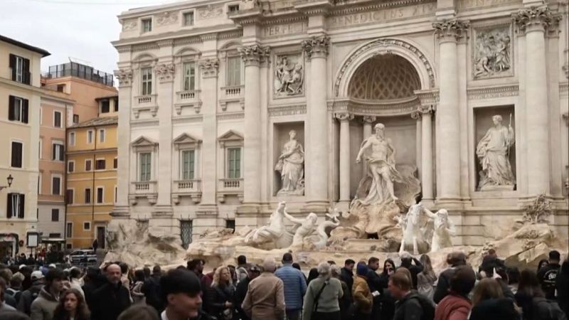 Las visitas tur�sticas a la Fontana de Trevi dejar�n de ser gratuitas desde este lunes