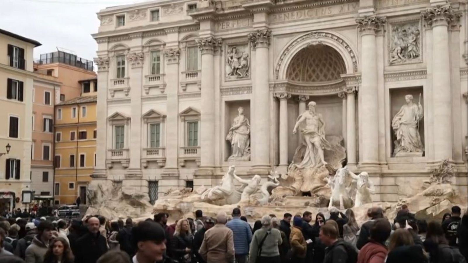 La Fontana di Trevi dejará de ser gratuita - Fin de semana 24h | Ver
