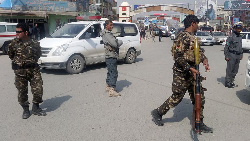 Un suicida mata al menos a diez personas en un atentado contra chiíes en Kabul