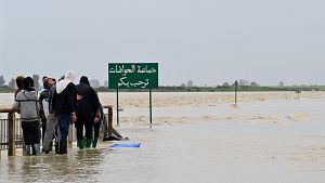 Evacuaci�n preventiva ante la crecida del r�o Seb�